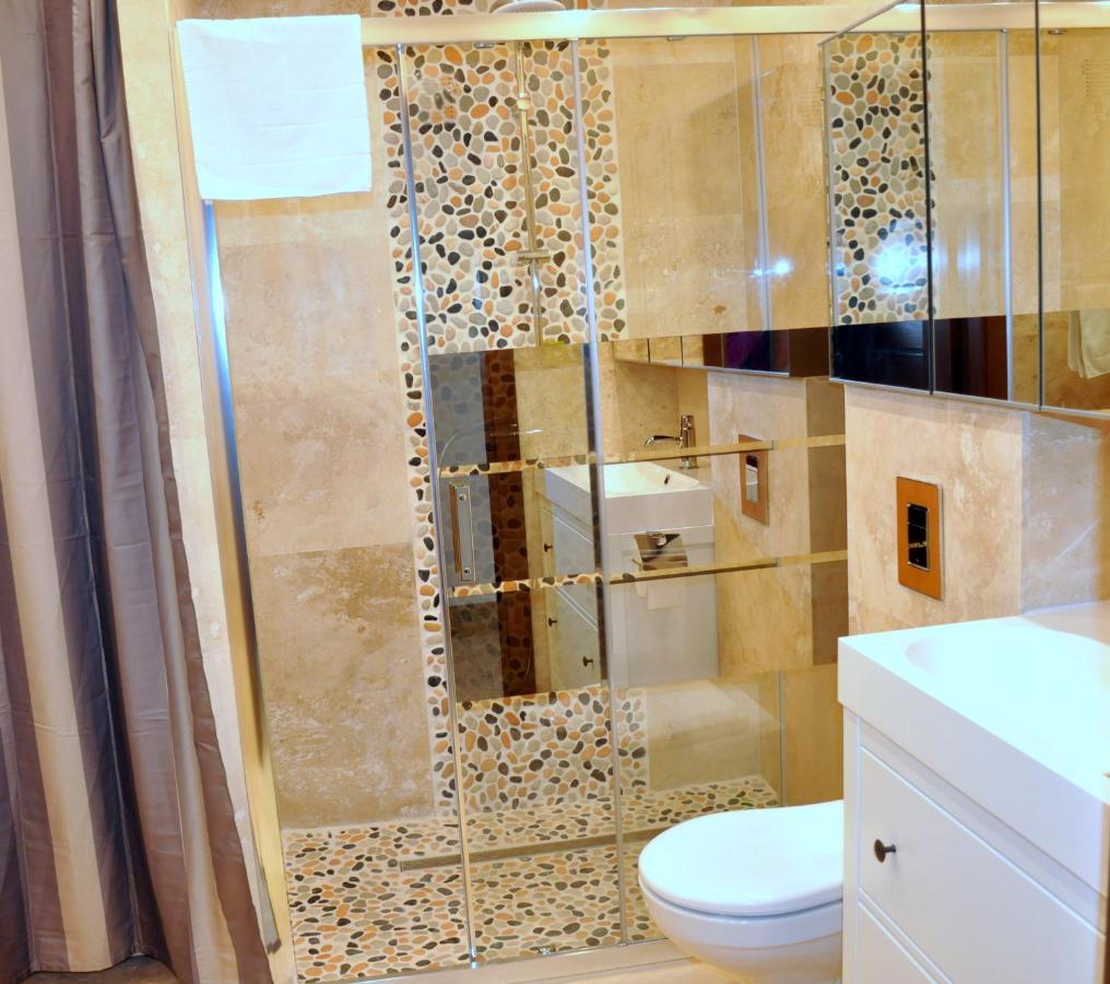 Rezydencja Wind Rose - Luxury Aparthotel กดัญสก์ ภายนอก รูปภาพ
