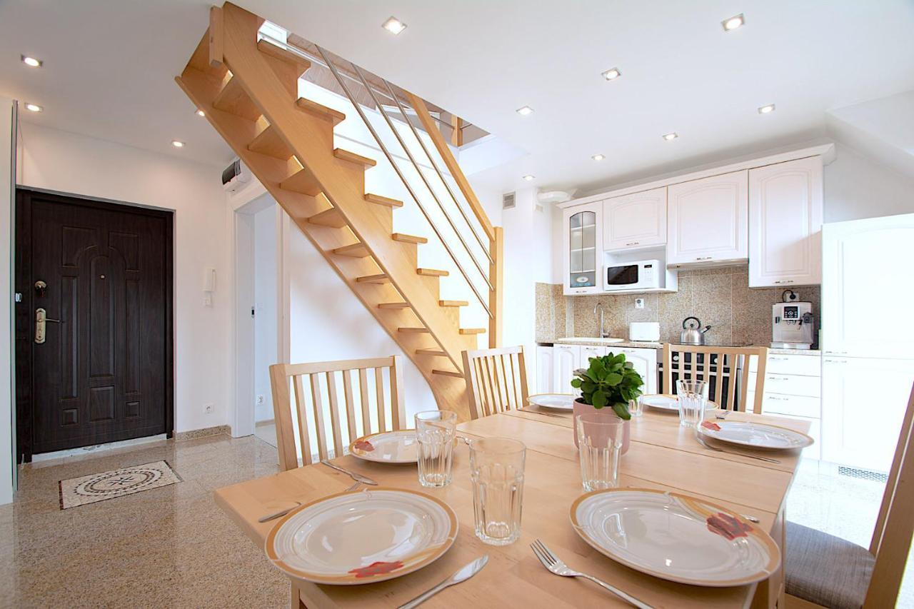 Rezydencja Wind Rose - Luxury Aparthotel กดัญสก์ ภายนอก รูปภาพ
